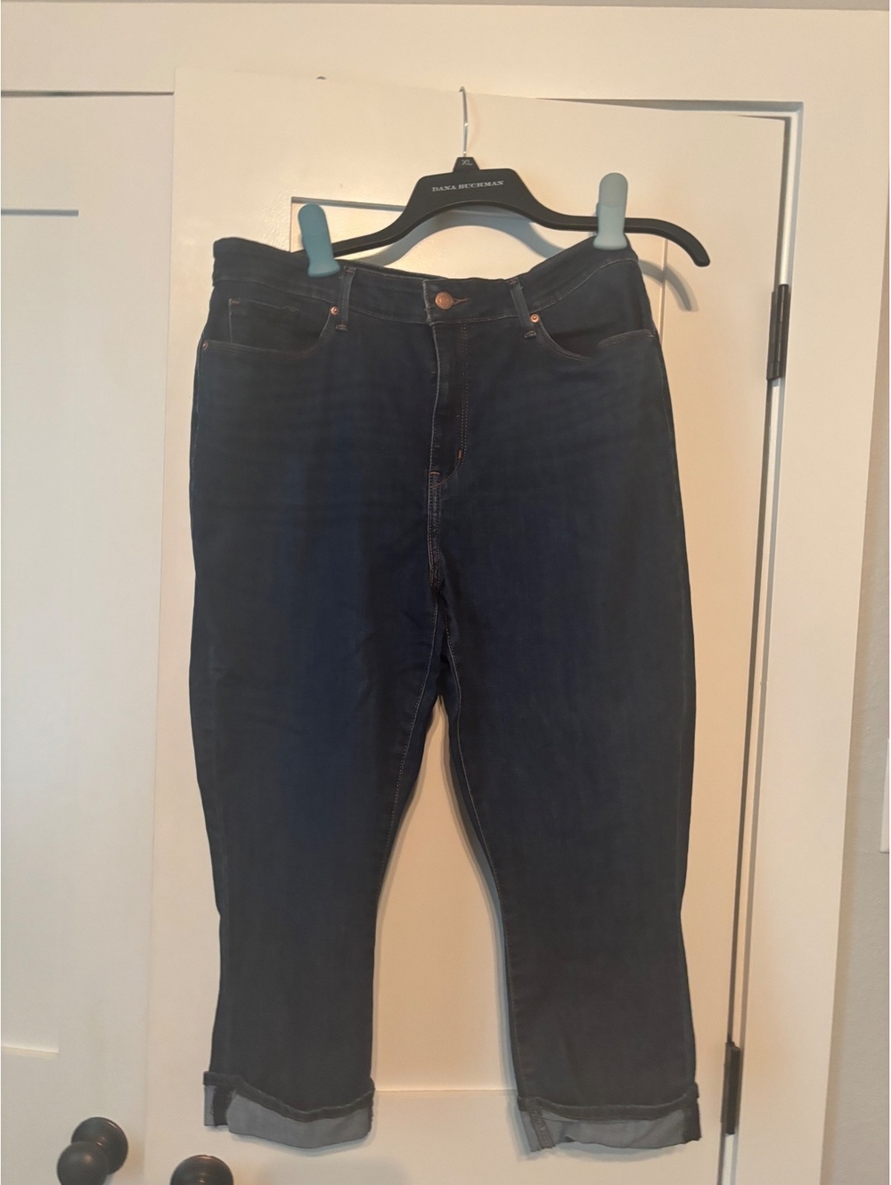 Women’s Levi Capris